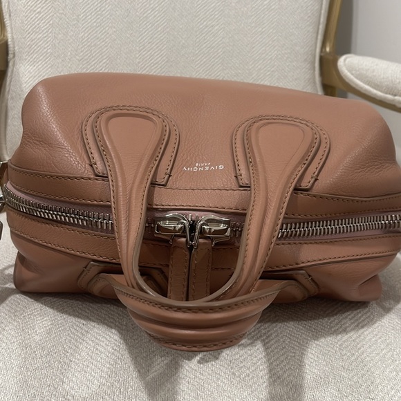 Givenchy Bag 🎄 - Picture 16 of 17